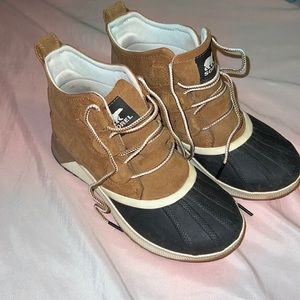 Womens sorel out n about boots